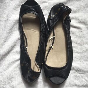 Ballet flats